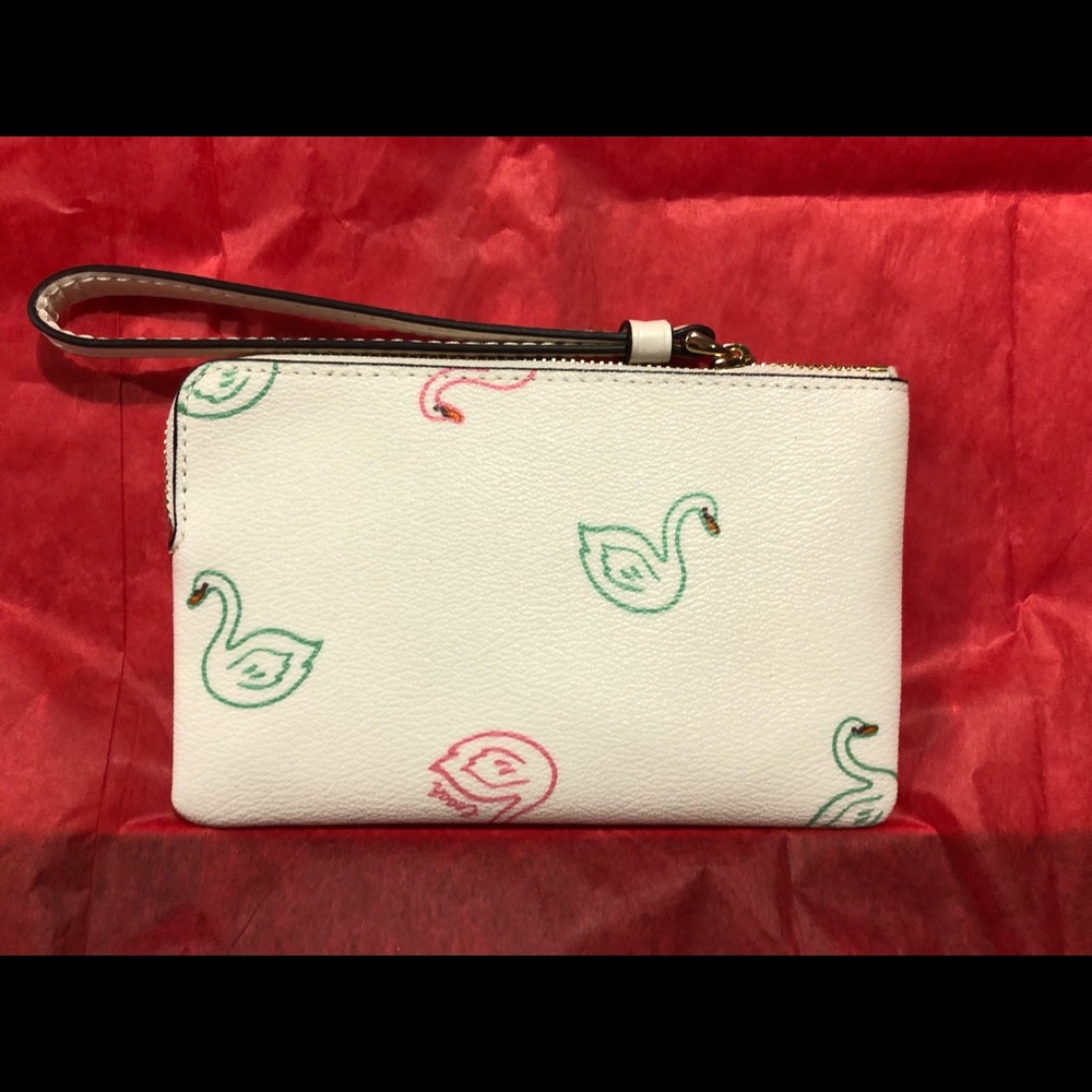 Large zip corner wallet Coach - Picture 3 of 4
